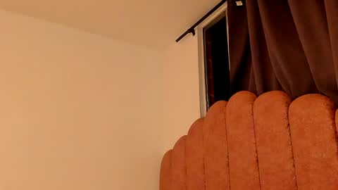 LAURA SOE online show from April 15, 12:44 am