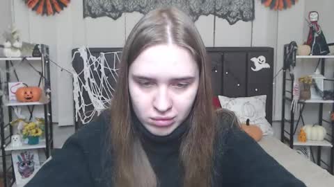 LauraHlot online show from November 9, 6:48 pm