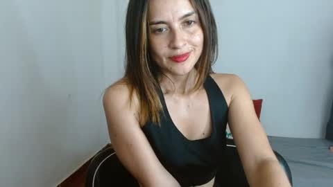 Laura online show from February 27, 8:19 pm