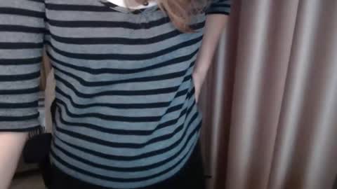 Lauraoven1 online show from November 26, 10:16 am