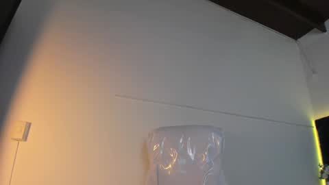 Lauren online show from January 15, 6:36 pm