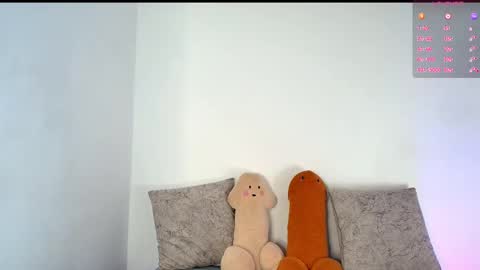 Snapshot of lauren_gil_ chatting on March 2, 8:46 pm    1      online show from March 2, 8:46 pm