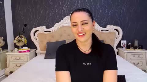 Laura online show from March 9, 3:37 pm