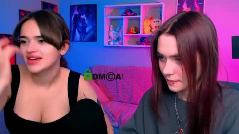 Laure online show from April 24, 9:45 am