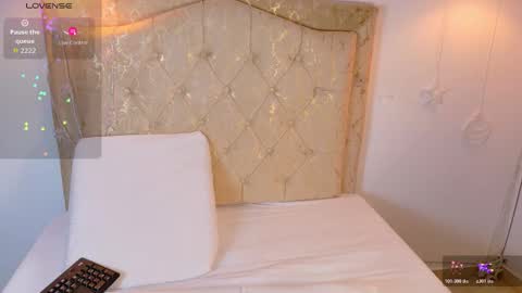 laurenn_smitth online show from January 9, 12:53 pm