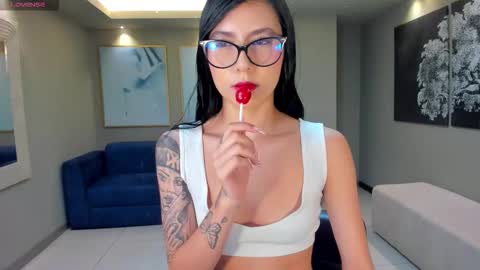 Lau  online show from December 20, 3:32 am