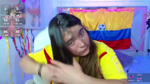 laura  online show from July 7, 7:38 pm