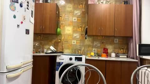 Alice online show from December 18, 5:18 pm