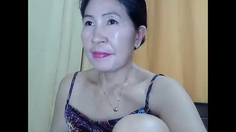 lavine1983 online show from September 15, 3:48 am