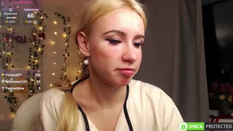 Snapshot of lavinell chatting on September 15, 6:59 pm Mia online show from September 15, 6:59 pm