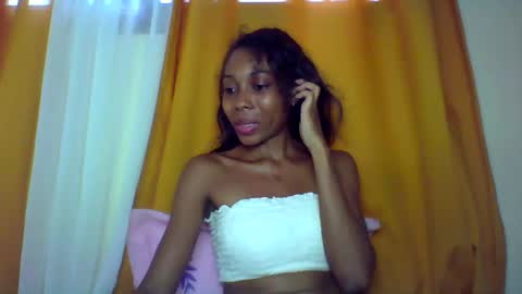 layannek online show from December 21, 8:29 am