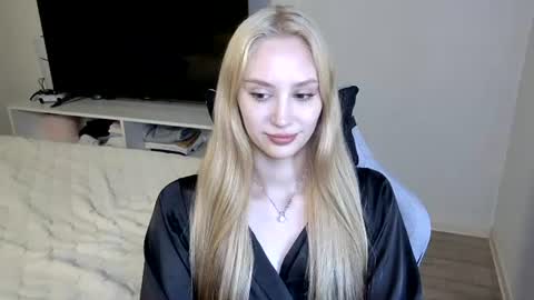 LaylaPretty001 online show from July 9, 4:48 am