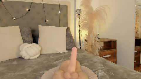 lea_walkerr online show from March 12, 8:55 pm