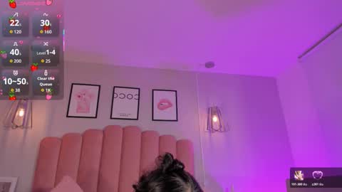 Leah online show from November 29, 3:27 pm