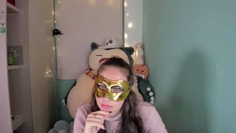 Laura online show from March 2, 12:34 pm