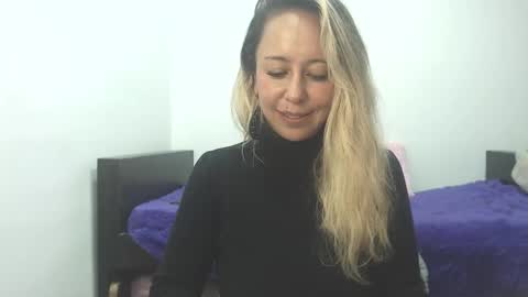 leah_susman online show from September 25, 2:21 am