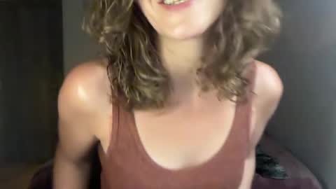 Leah Sparkles online show from June 29, 3:46 am
