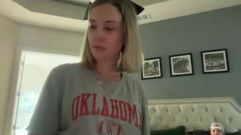 leanneluxecouple online show from November 8, 1:27 pm