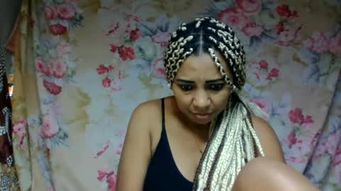 leatianaa online show from June 14, 4:03 am