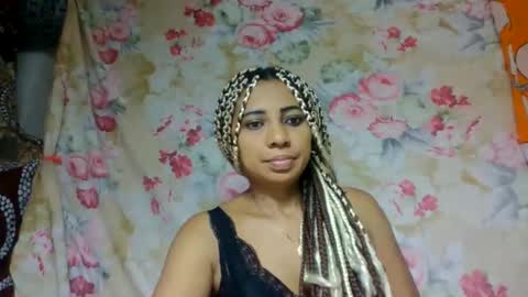 leatianaa online show from June 11, 12:32 am