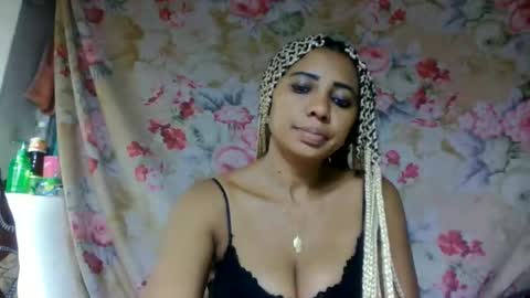 leatianaa online show from June 10, 2:22 am