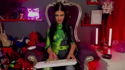 Lea online show from March 17, 10:25 pm