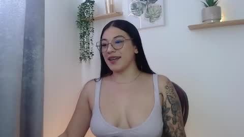leena_rosee online show from April 23, 5:59 pm