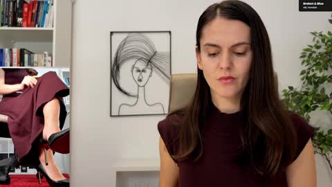 Elle  online show from January 12, 11:37 am