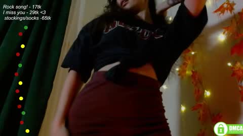 hey Im Leia and I love rock  online show from November 21, 8:00 pm