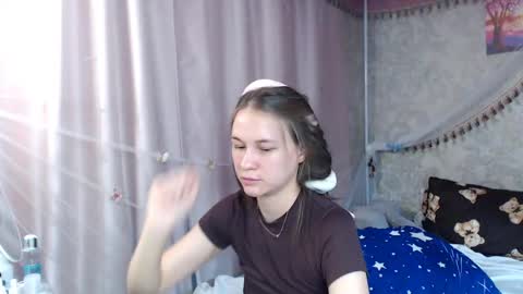 leila_bambi online show from April 18, 1:57 pm