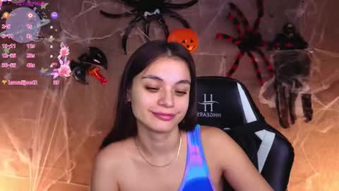 Snapshot of leila_cherry chatting on October 24, 3:46 am Leila online show from October 24, 3:46 am
