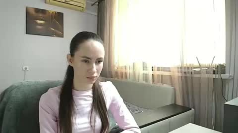 Leila online show from October 5, 12:21 pm