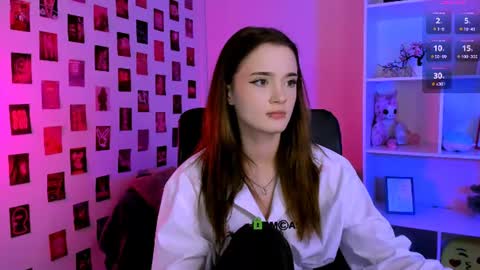Leila online show from July 10, 11:59 pm