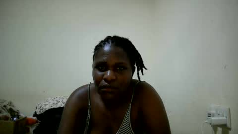leilacuty13 online show from July 4, 4:47 pm