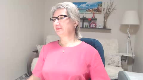 Leila Kinky online show from October 26, 9:16 am