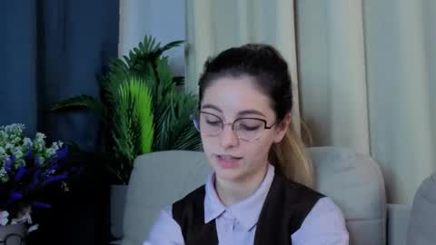 Snapshot of lelahcaminero chatting on October 20, 8:45 pm Alexandria online show from October 20, 8:45 pm