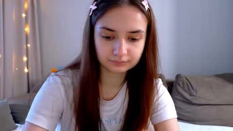 Lelia online show from November 10, 9:48 am