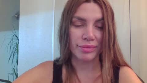 lena6122000 online show from July 10, 5:02 pm