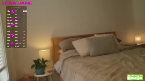 Snapshot of lenajane_xx chatting on October 8, 5:06 pm lenajane_xx online show from October 8, 5:06 pm