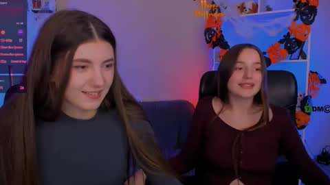 leslie_bird online show from November 1, 1:37 pm