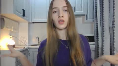 Snapshot of leslie_my_lovee chatting on October 2, 7:19 pm  LESLIE   online show from October 2, 7:19 pm
