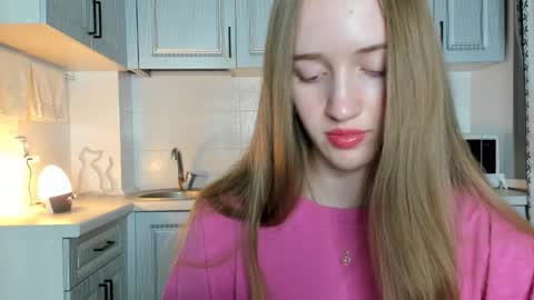 Snapshot of leslie_my_lovee chatting on October 13, 6:54 pm  LESLIE   online show from October 13, 6:54 pm
