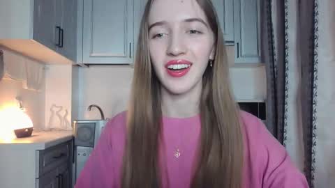 Snapshot of leslie_my_lovee chatting on October 4, 9:19 pm  LESLIE   online show from October 4, 9:19 pm