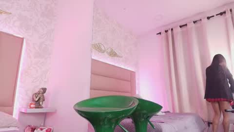 Leti White online show from January 10, 10:47 pm