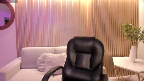 Lexie  online show from September 17, 7:23 pm