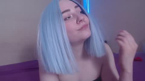 LexxxY online show from March 22, 8:20 am