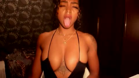 Snapshot of lexy_squirt_queen chatting on October 16, 11:18 pm LEXY - Independent account online show from October 16, 11:18 pm