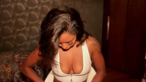 Snapshot of lexy_squirt_queen chatting on September 8, 10:42 pm LEXY - Independent account online show from September 8, 10:42 pm