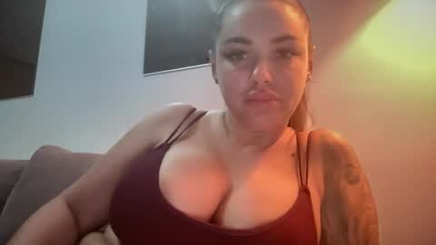 Snapshot of lexyswetty chatting on October 16, 9:28 pm Lexyswetty online show from October 16, 9:28 pm