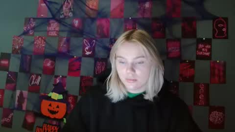 Leyla online show from October 28, 7:36 am